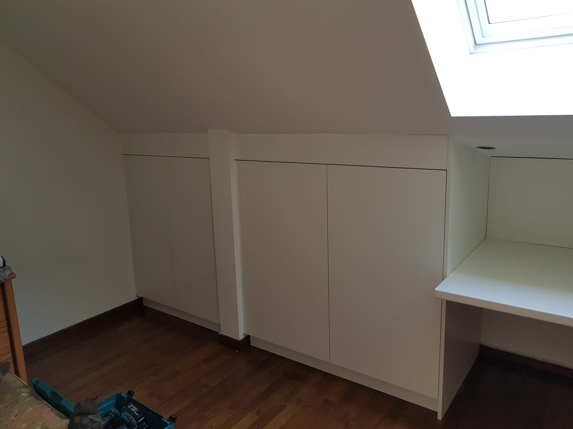 Gyprocwerken en kasten onder dak Zonhoven - Vrago Interieur